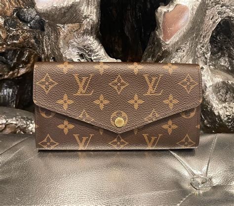 louis vuitton mini monogram wallet|Louis Vuitton sarah wallet.